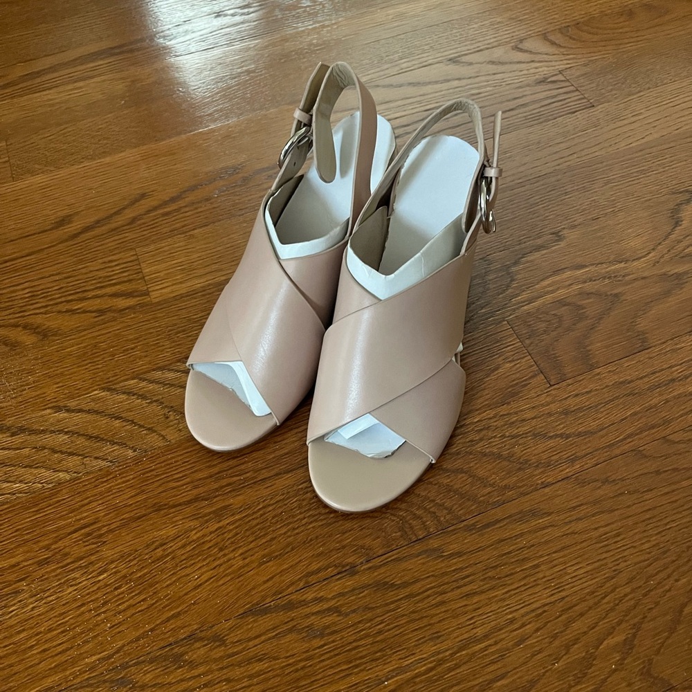 Marc Fisher block-heel sandals - NEW | sz 7